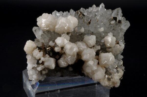 Quartz Pyrite Dolomite Roumanie 8x7cm (r12-7) – Image 2