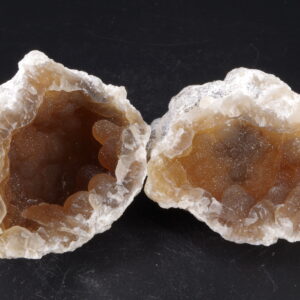 Géode complète de Calcédoine