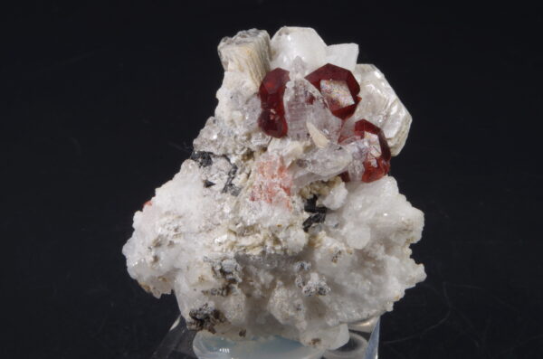 Grenat Spessartite Muscovite sur Quartz et Orthose